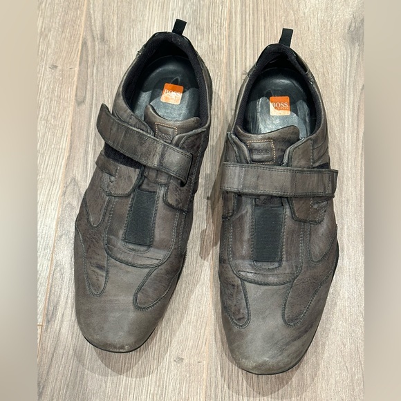 Men's Hugo Boss grey leather vecro shoes, size 11 - Picture 2 of 9